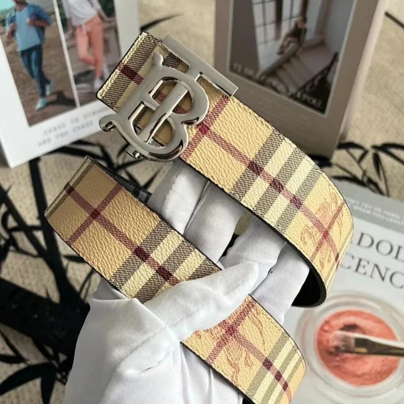 Burberry Check Belt Classic Vintage Check