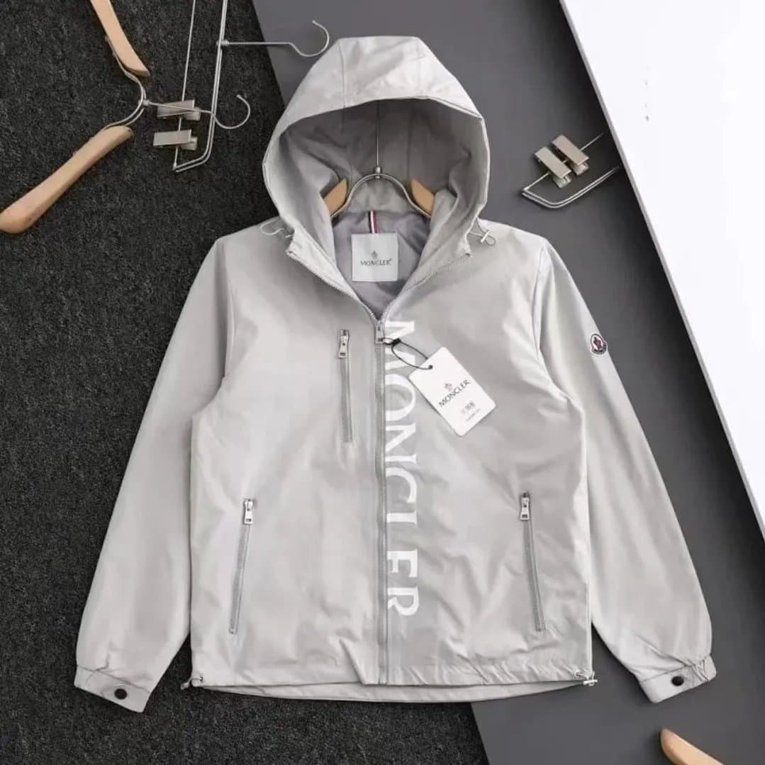 Prada Hooded Windbreaker Jacket Logo Patch — MONCLER 01款 灰色