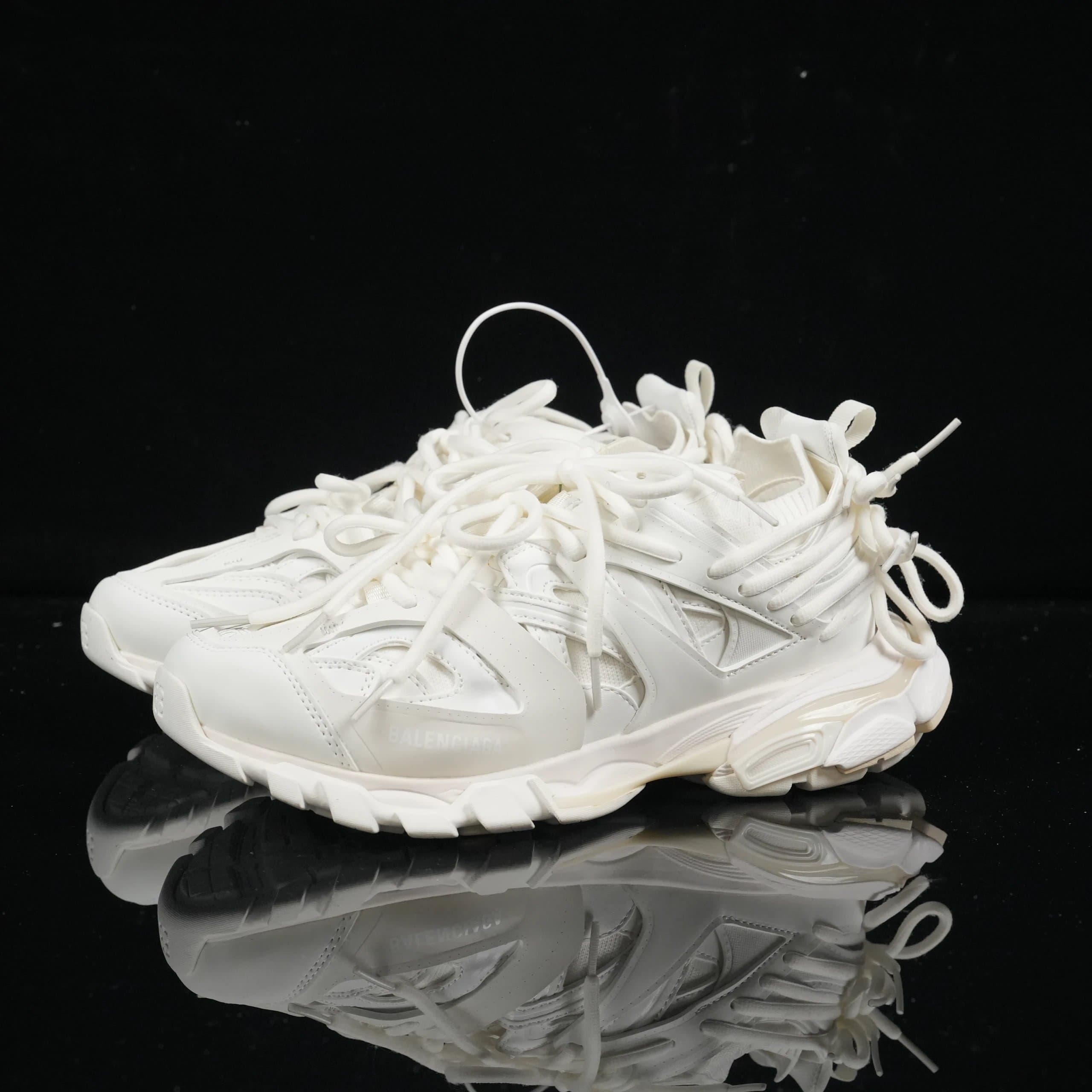 Balenciaga Triple S Multi-Lace — 786281W3CO12000