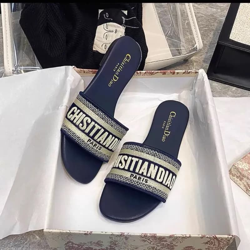 Dior Slide Oblique Logo