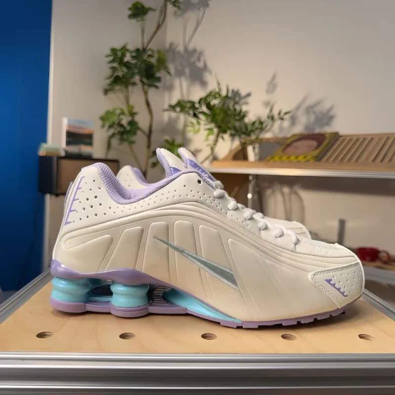 Nike Shox R4 Lavender Ice