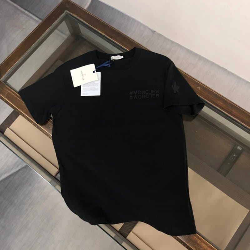 Givenchy Logo T-Shirt Classic Logo — 71
