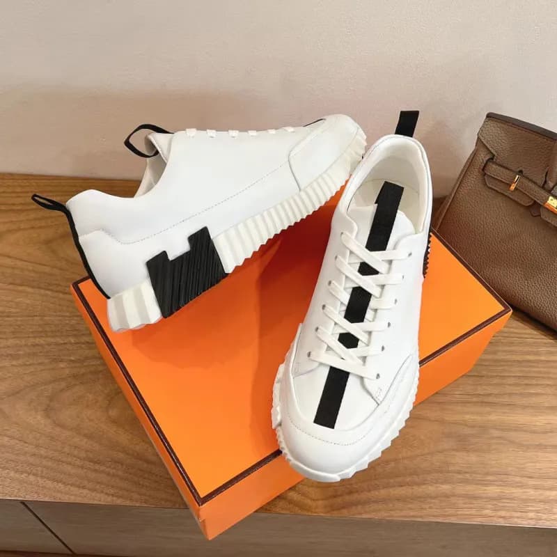 Hermès Run Away All White — 28皮面