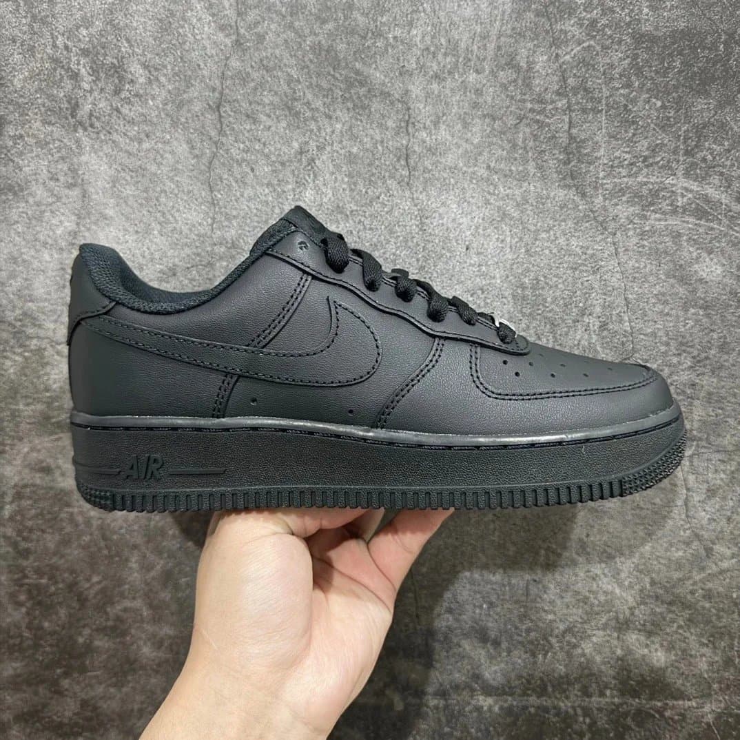 Nike Air Force 1 Low Triple Black