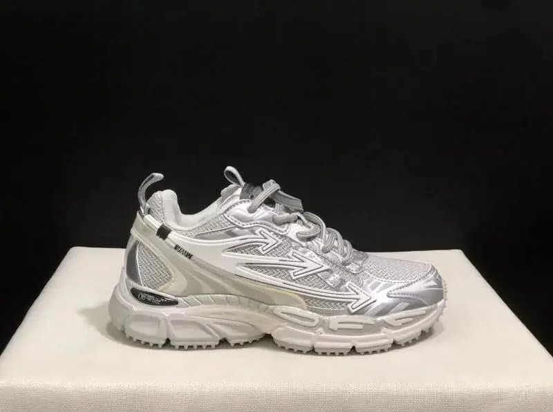 Off-White Runner Arrow Print — 银白色