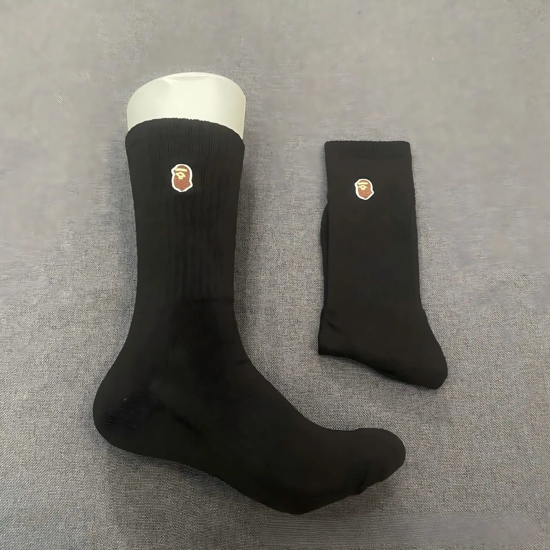 BAPE Crew Socks Ape Head Logo — 猿人小标 长筒黑色