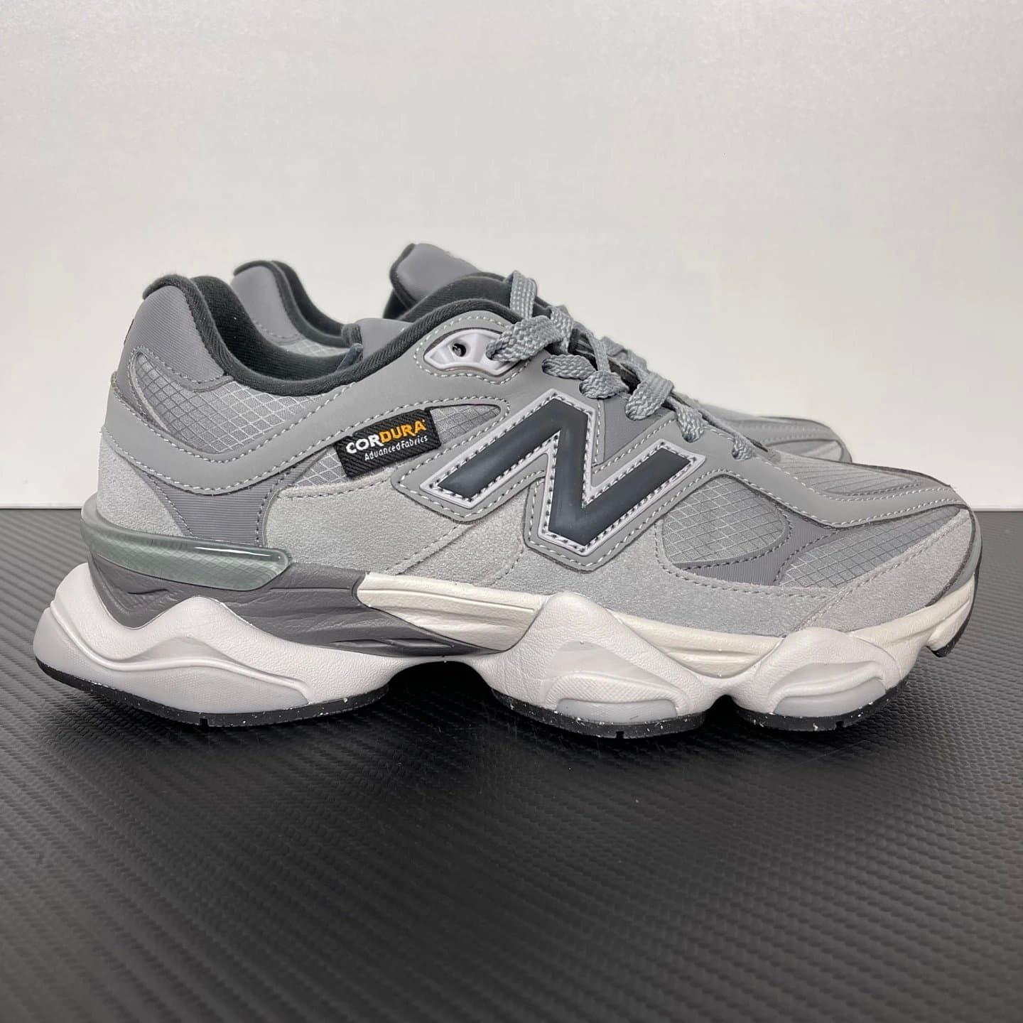 New Balance 2002R Mint Green — C版 · NB9060灰网U9060ORB