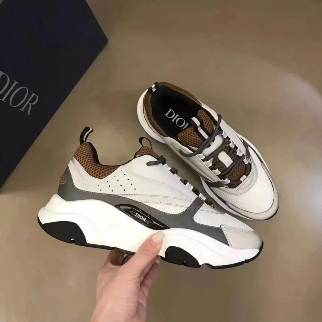 Dior Bobby Sneaker CD Logo — b20-17