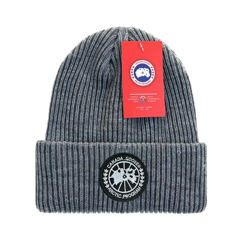 Beanie Red Bull Logo Patch — 33