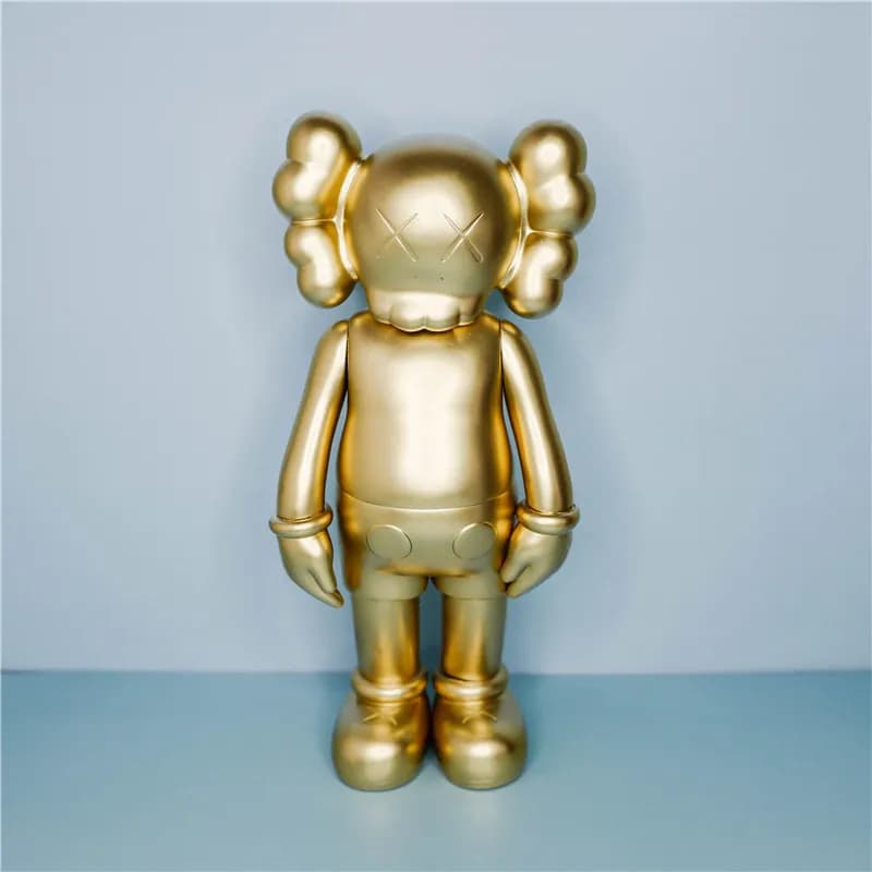 BAPE × KAWS Half-Brain Ape Figure Split Brain Design — 金色原型 70cm