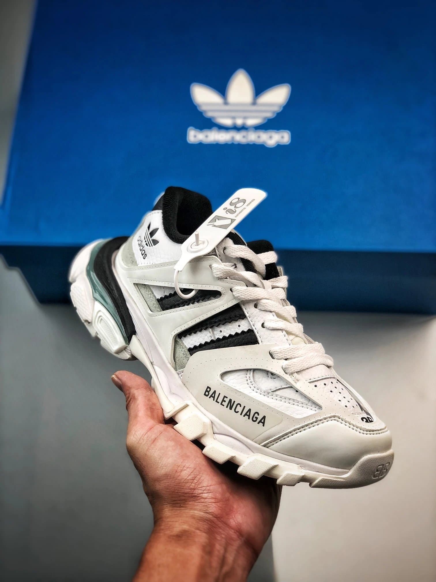 Balenciaga Triple S Black — 31 (3代无LED)