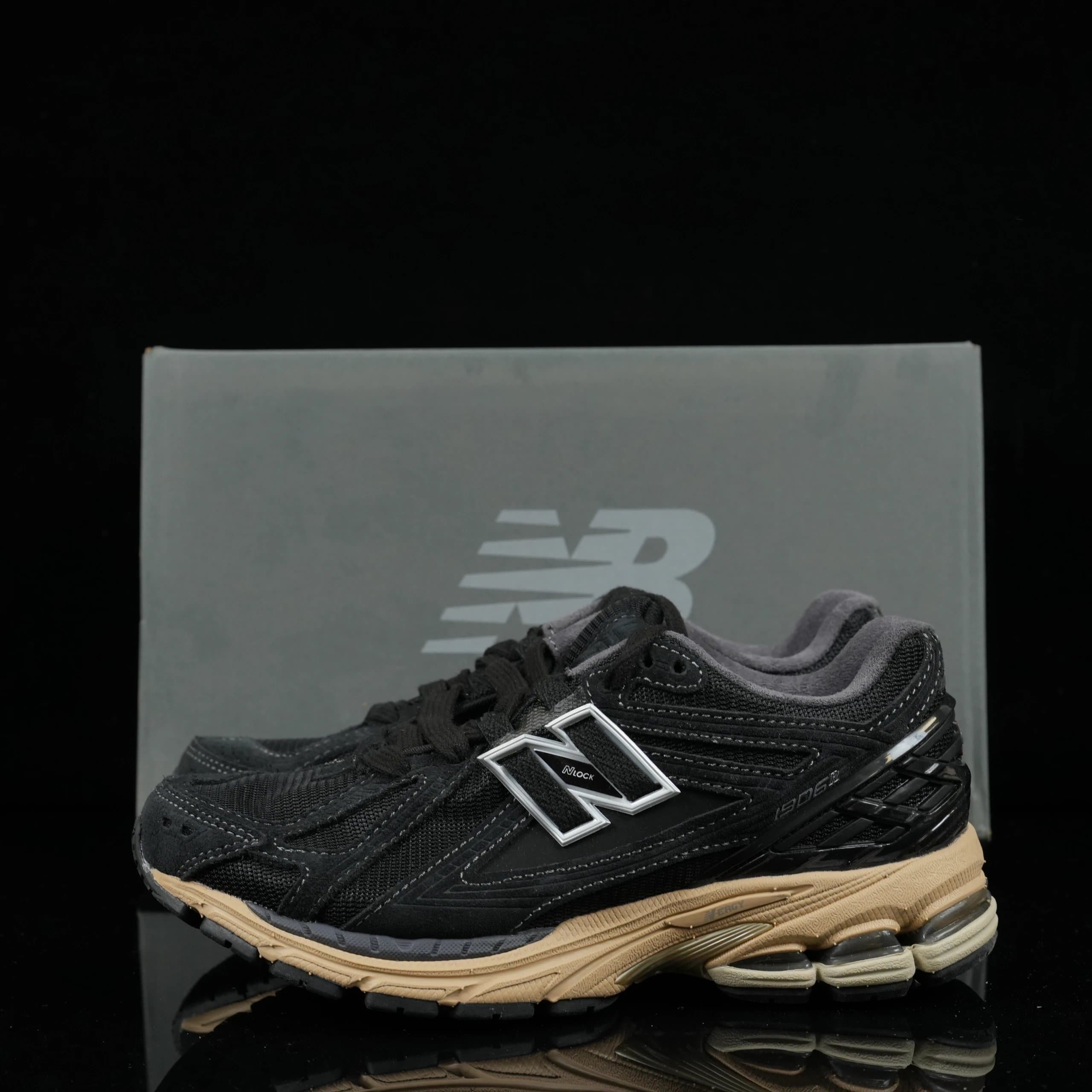 New Balance 1906R White Red — M1906RK · 36-47含半码 （下单尺码备注）