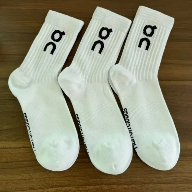On Logo Sock Mid 3-Pack — Long tube white