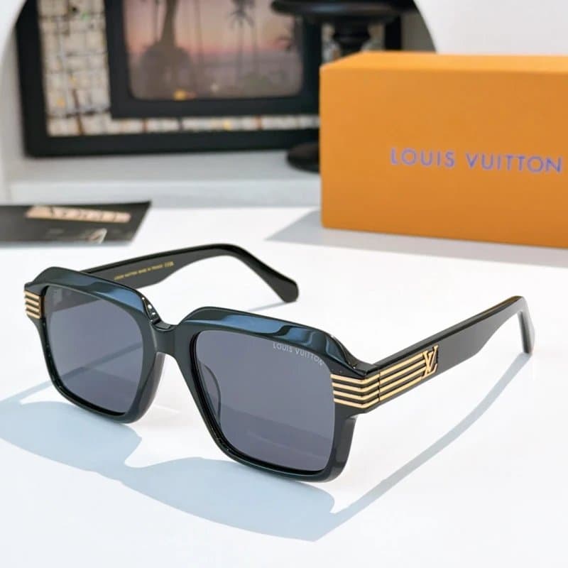 Louis Vuitton Aviator Sunglasses Monogram Gradient — 60