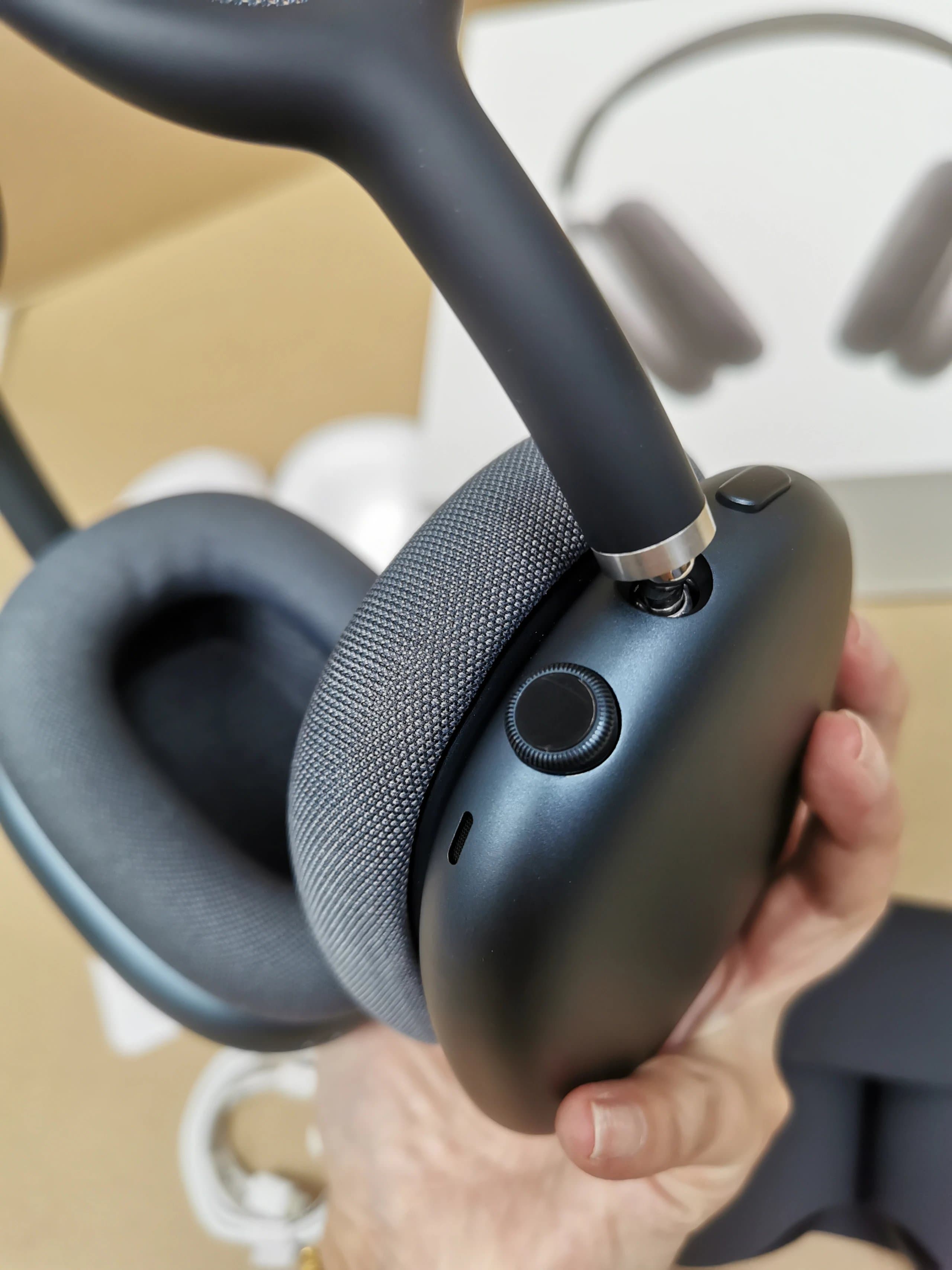 Apple AirPods Max Space Gray