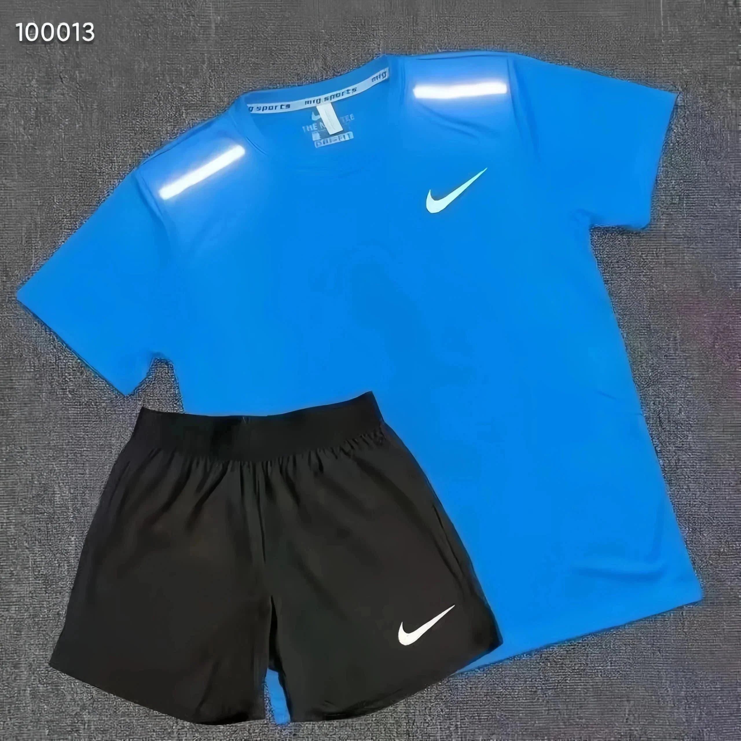 Nike Dri-FIT Tee Classic — 10