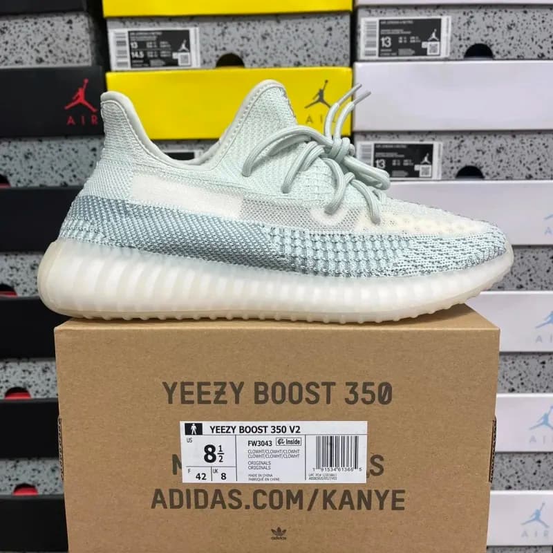Yeezy Boost 350 V2 Zebra