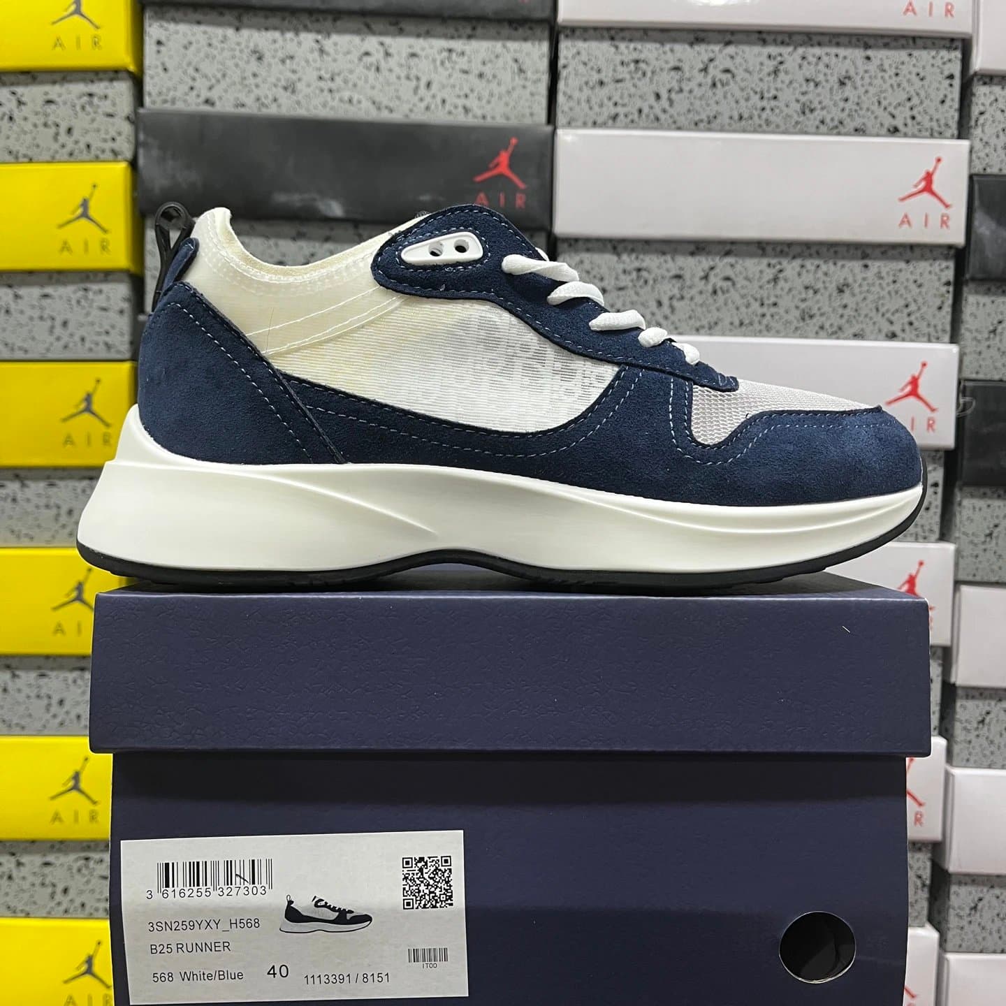 Jordan B25 Runner White/Blue