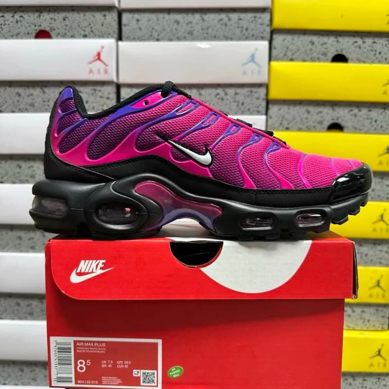 Nike Air Max Plus Hot Punch
