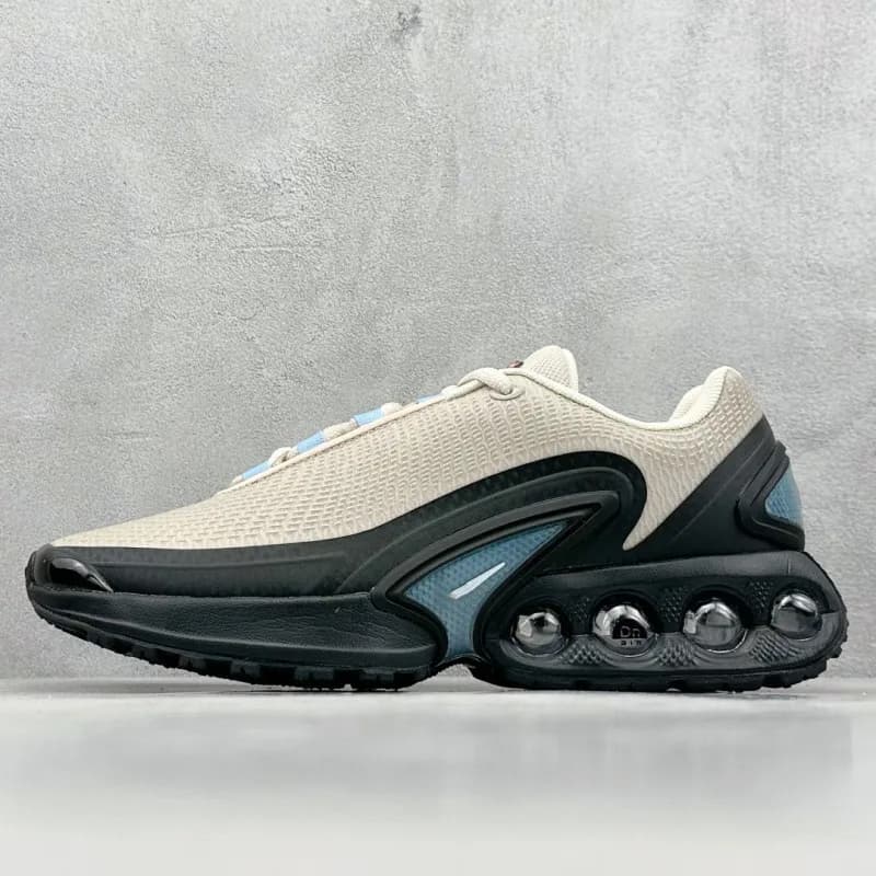 Yeezy 700 Analog — 25