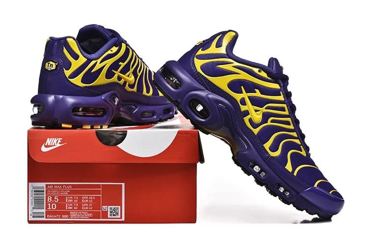 Nike Shox NZ Metallic Silver — 26