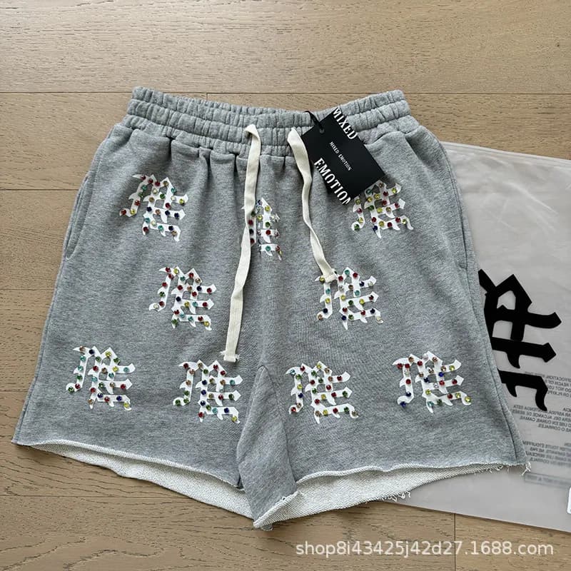 Mixed Emotion Graphic Tee Emotion Print with Rhinestones — 0017灰