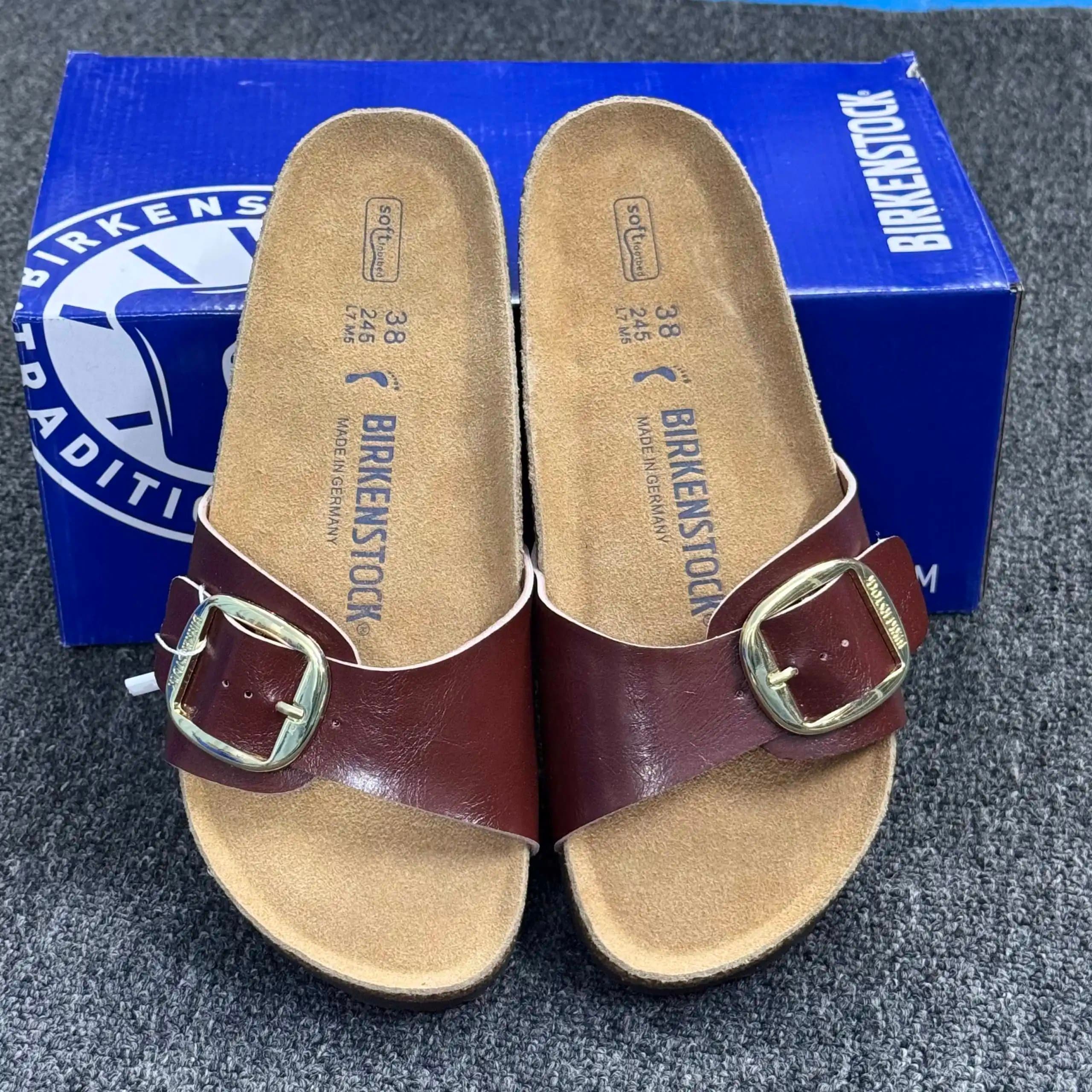 Birkenstock Madrid Buckled Strap — 大单扣朱古力