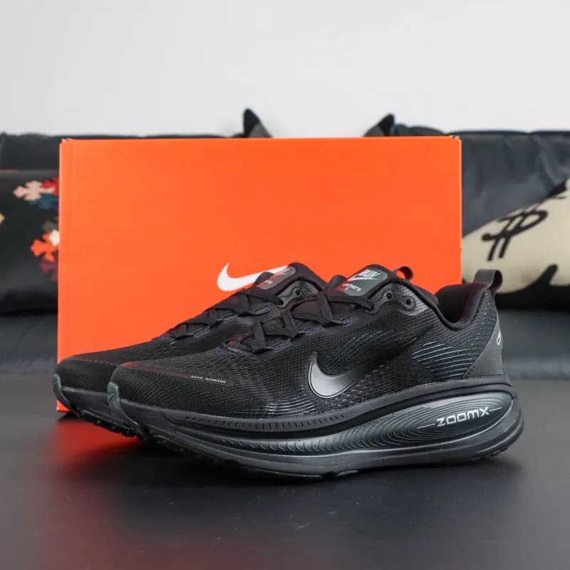 Nike Air ZoomX All Black