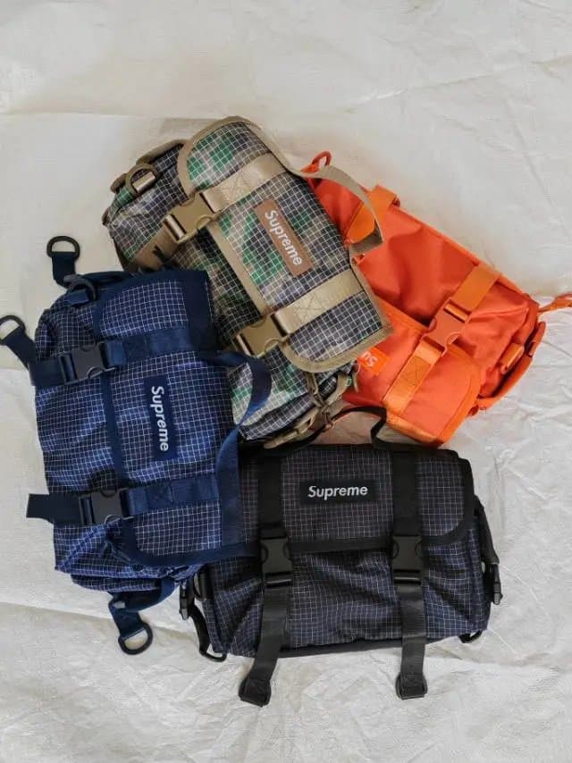 Supreme Utility Pouch Grid Check