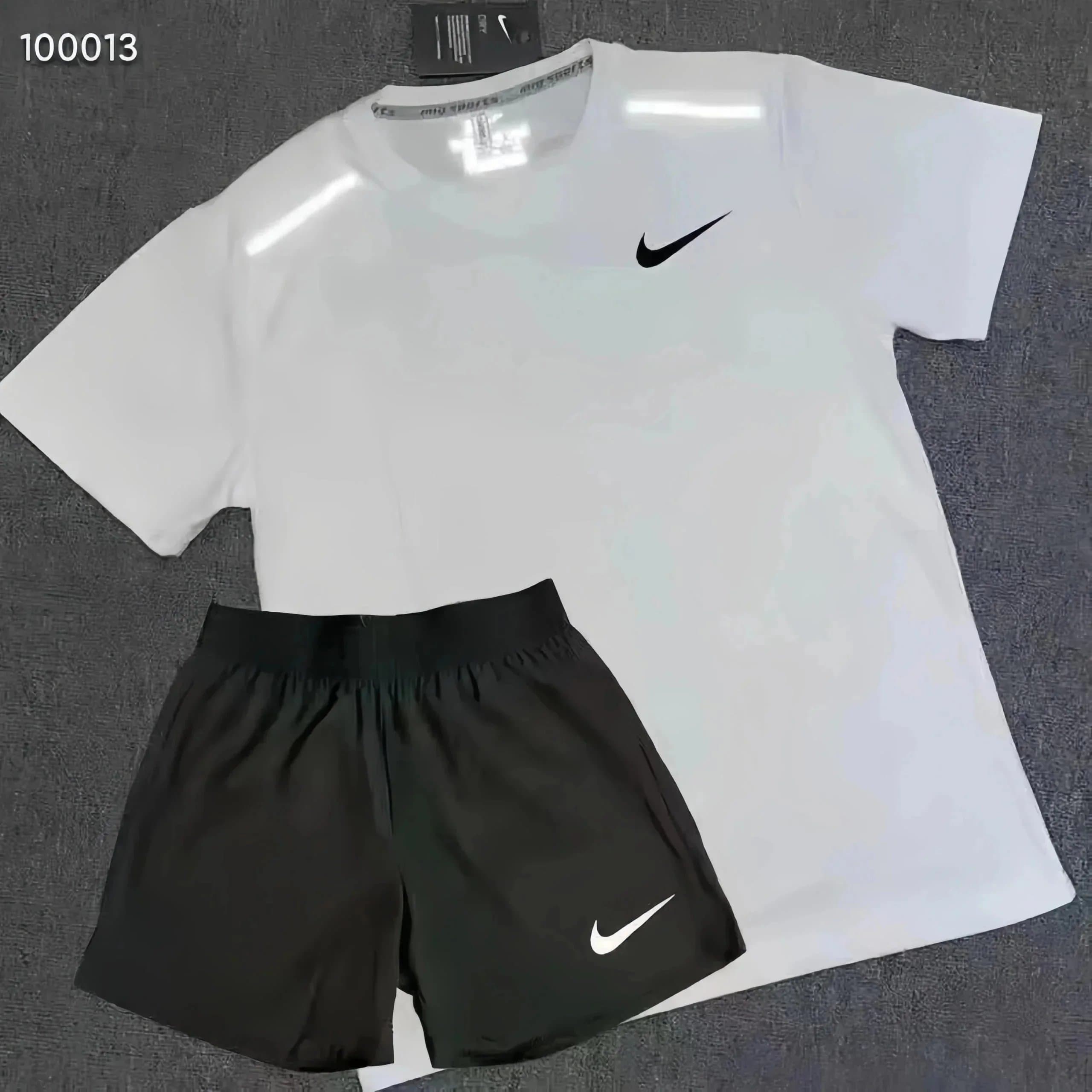 Nike Dri-FIT Tee Solid Black — 6