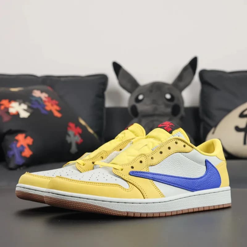 Travis Scott Air Jordan 1 High Cactus Jack — 金丝雀黄 蓝色  DZ4137-700