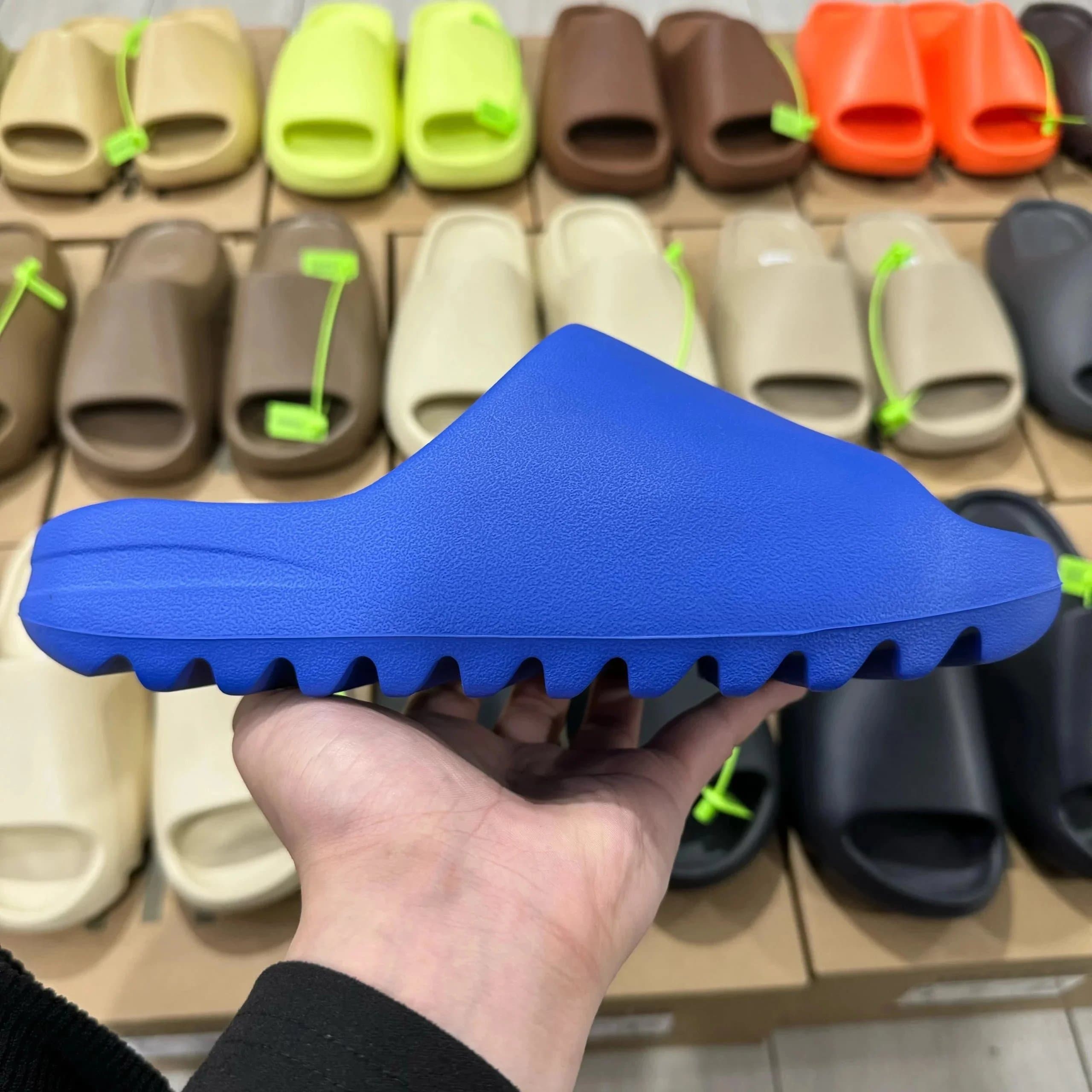 Yeezy Slide Bold Blue