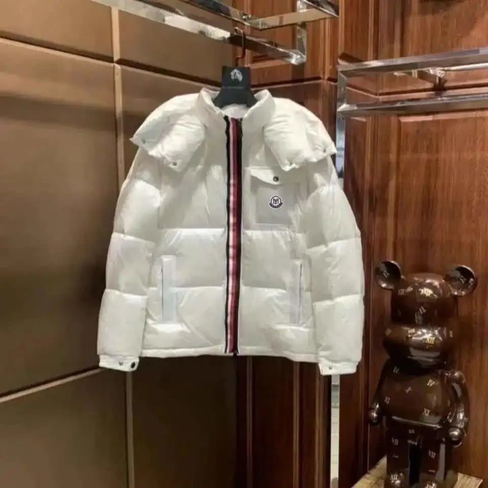 Moncler Puffer Jacket Classic Logo