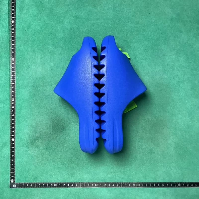 Yeezy Slide Earth — 10号蓝色ID4133