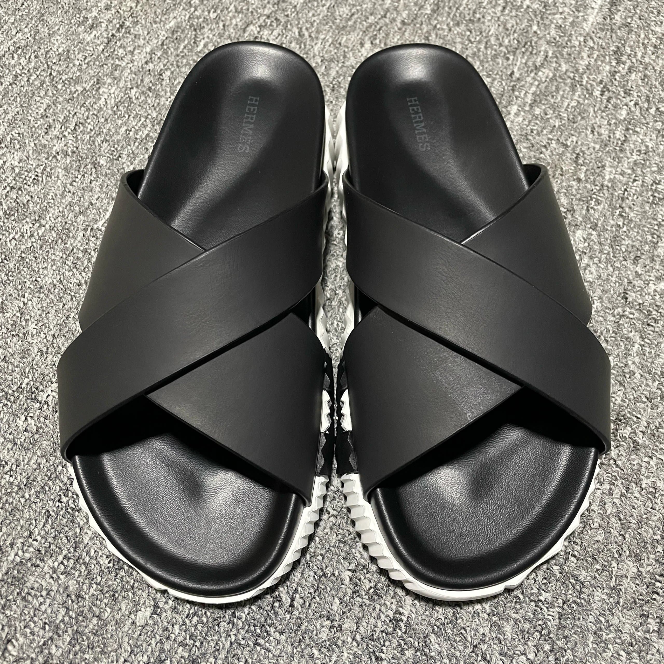 Hermès Oran Slide Black with White Sole