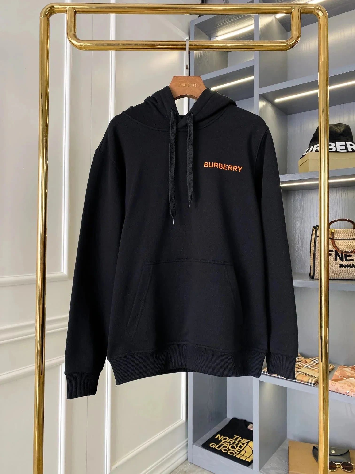 Burberry Logo Hoodie Monogram TB — 010305023