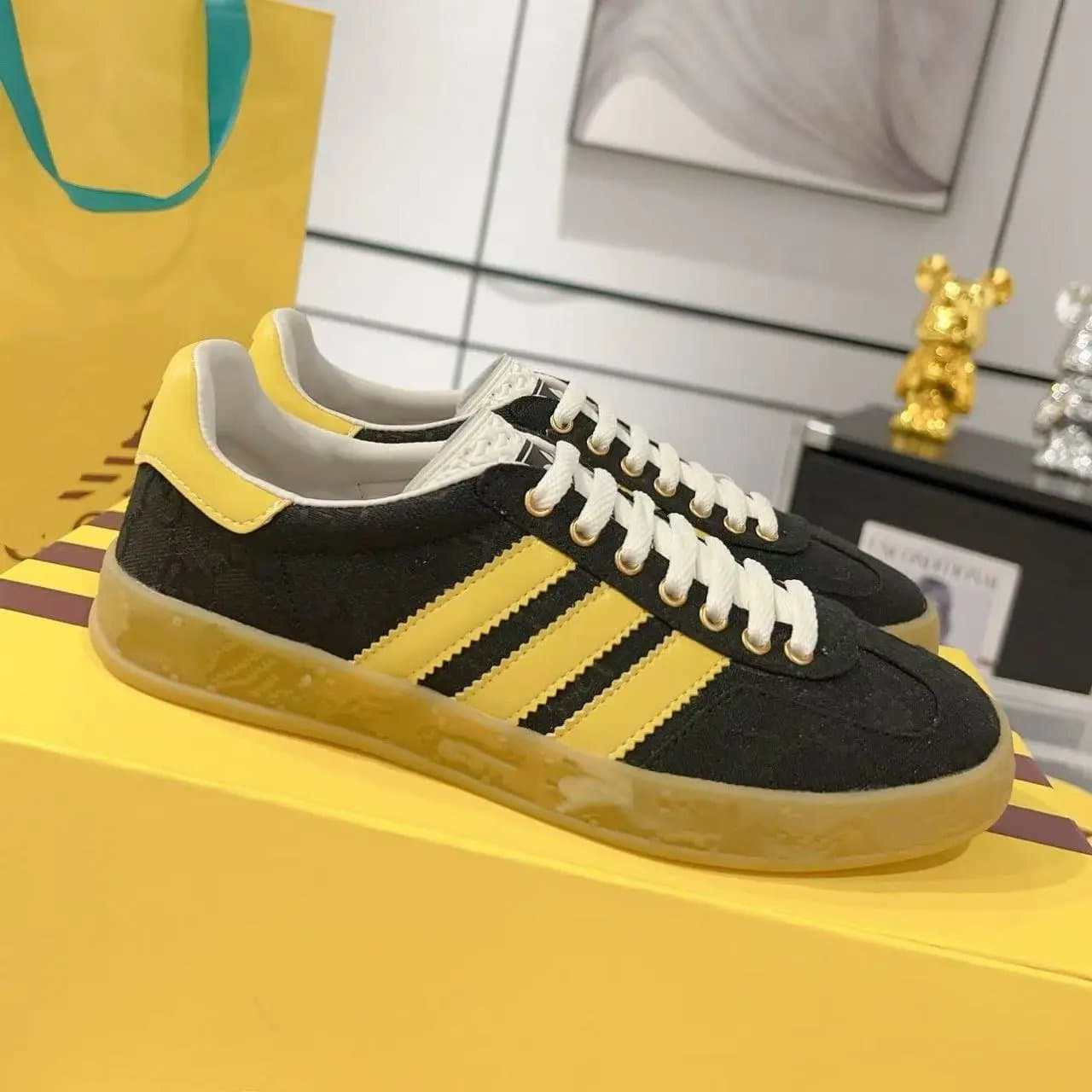 Adidas × Gucci Gazelle GG Monogram — 款式23