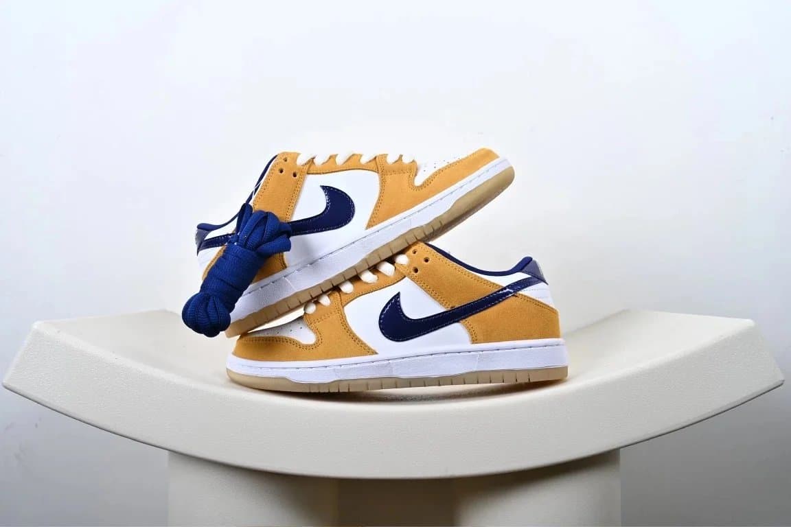 Nike Dunk Low AY DK Series — 36-47.5 尺码备注 · DUNK 湖人 BQ6817-800 · AY版