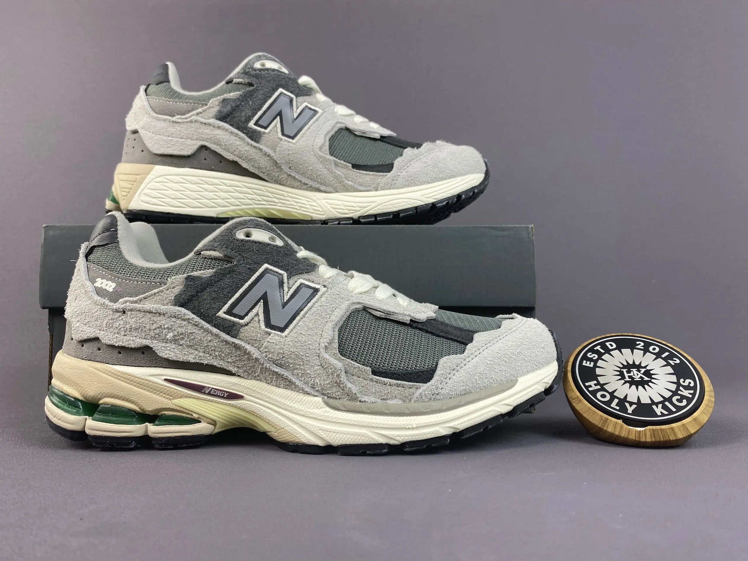 New Balance 2002R Grey Green