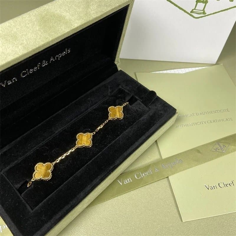 Van Cleef & Arpels Alhambra Bracelet Three Motifs — A6高版本金色黄