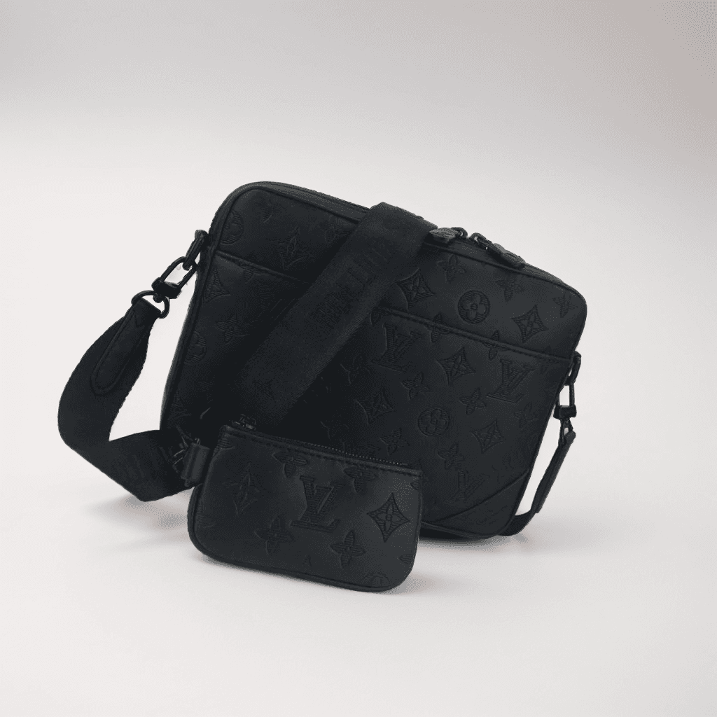 Louis Vuitton Porte-Documents Messenger Monogram Eclipse — 邮差包黑色
