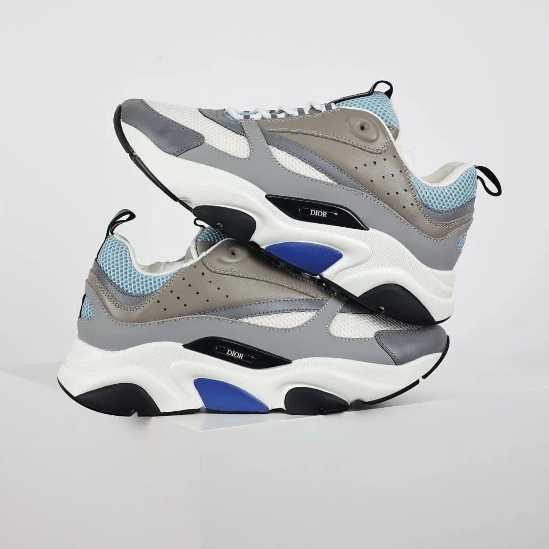 Balenciaga Triple S Neon Blue — 465501