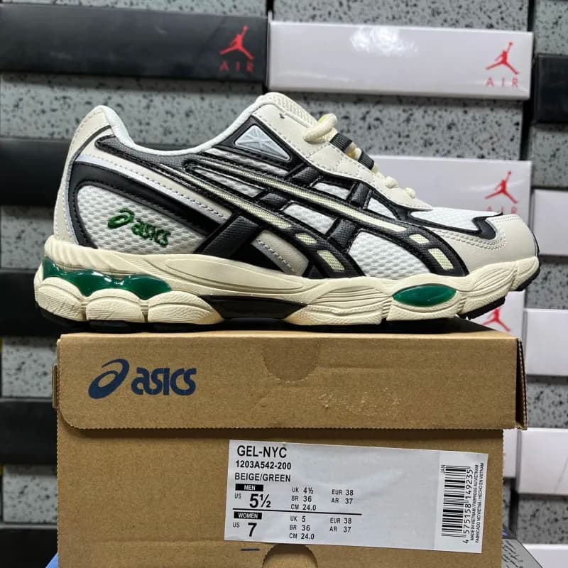 Asics GEL-NYC Triple Black — 1203A542-200