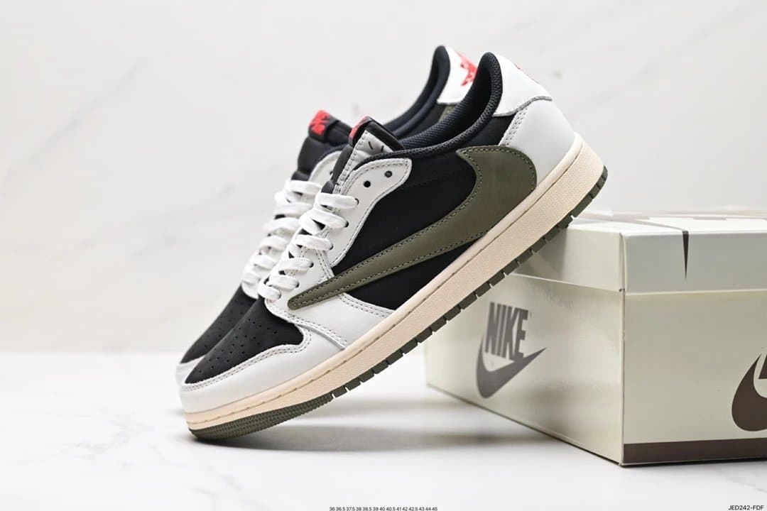 Travis Scott × Nike Air Jordan 1 Low Cactus Jack