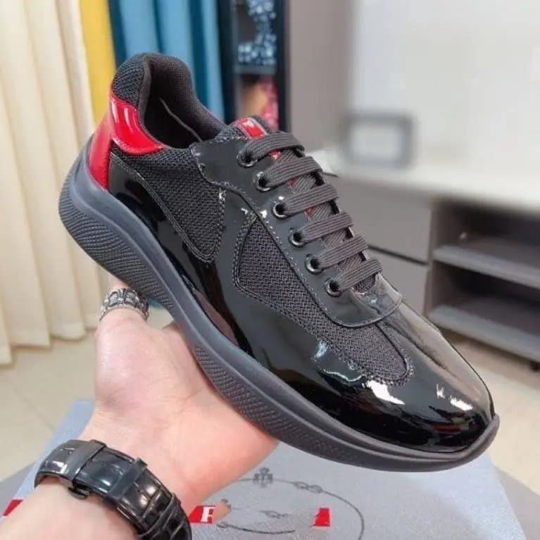 Prada Linea Rossa Sneaker All Black — 黑红色
