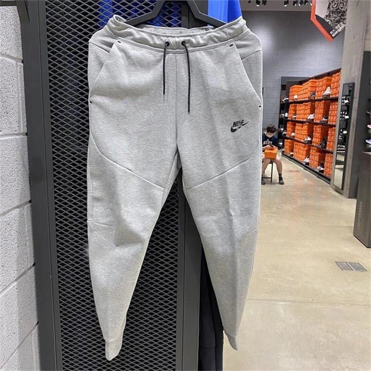 Nike Tech Fleece Joggers Light Grey