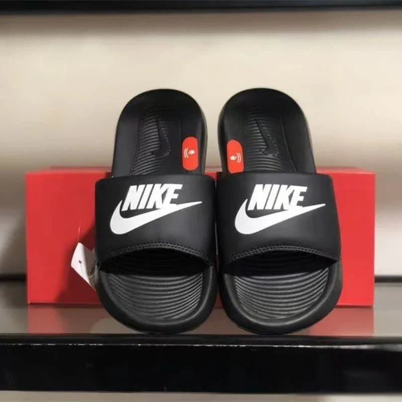 Nike Benassi JDI Swoosh — A18