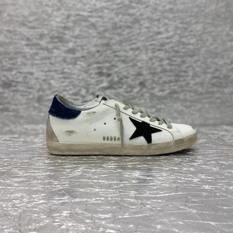 Golden Goose Superstar Distressed Star