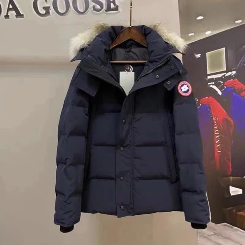 Moncler Puffer Jacket Fur-Trimmed Hood — 藏蓝色
