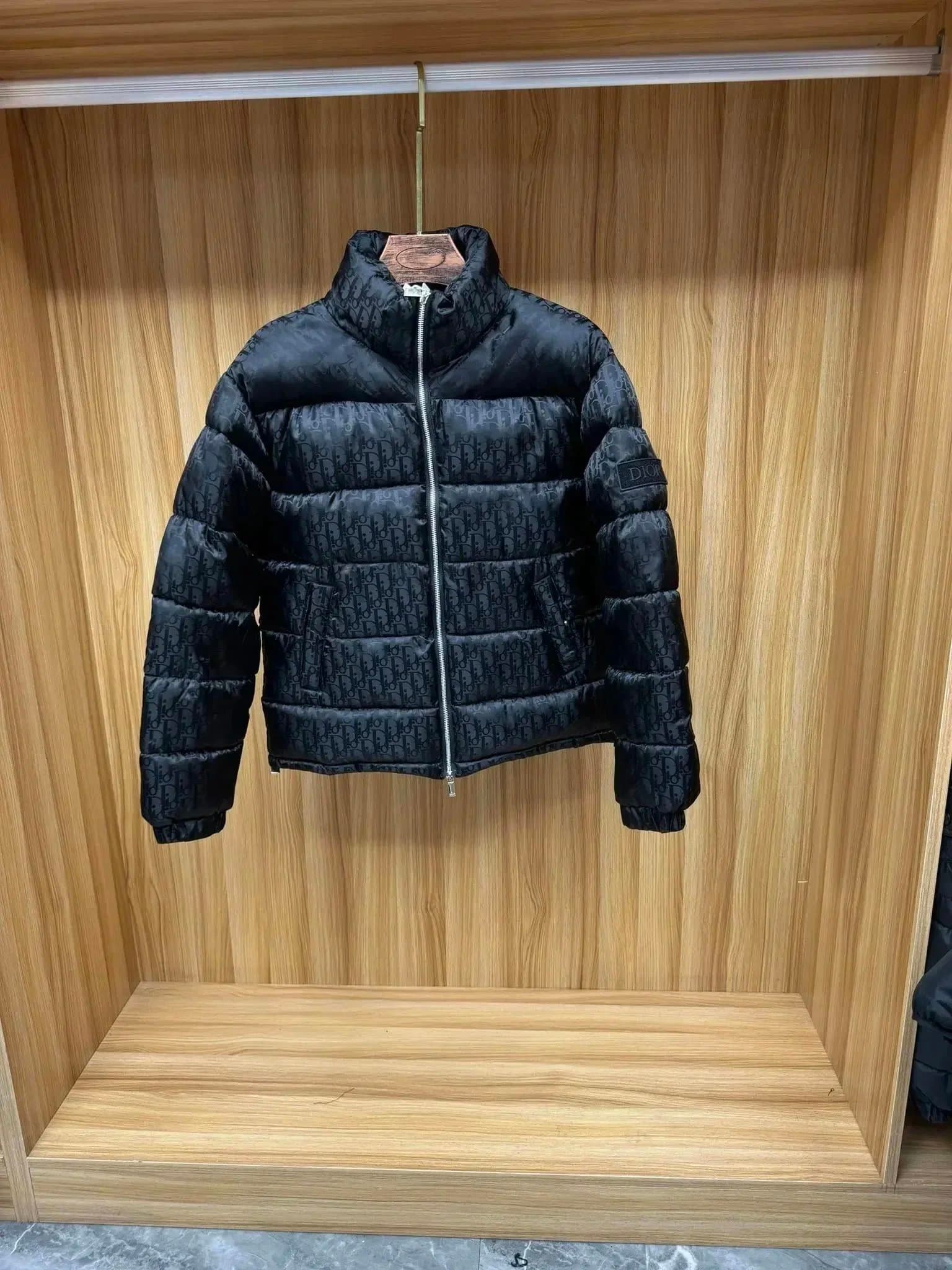 Moncler Down Jacket Quilted Hooded — 29黑色